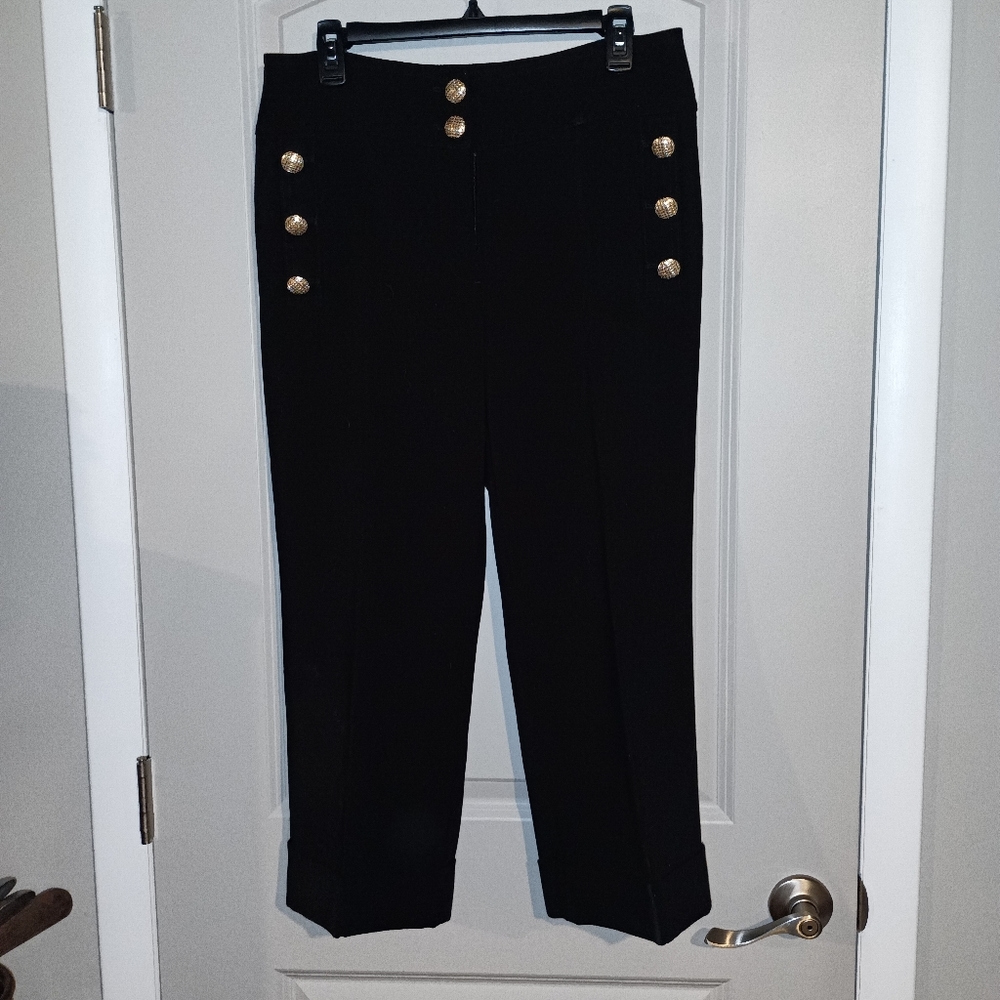 Chico's Women's Cuffed Black Capris 0.5